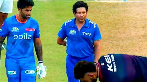 Sachin Tendulkar Shocking Reaction When Virat Kohli Touch His Feet