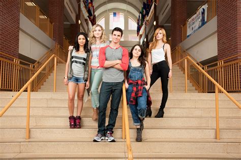 'The Duff' Movie Cast: Where Are The Film's Stars Now?