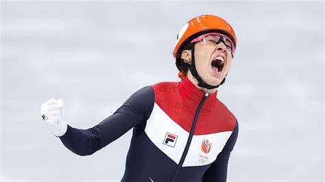 Patinaje De Velocidad En Pista Corta Final A Femenina 1 000 M Suzanne