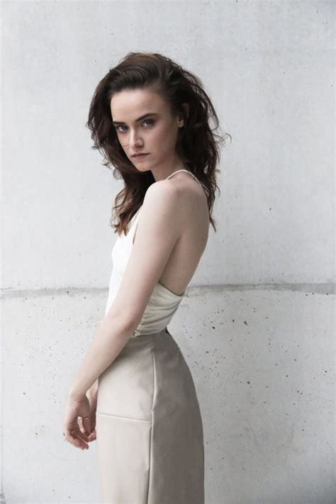 10 Hot Sexy Arnijka Larcombe Weate Bikini Pics