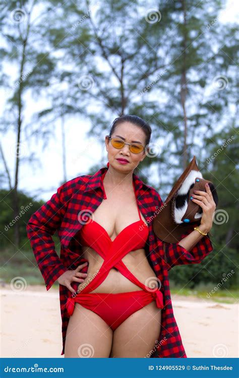 Woman With Hat Red Bikini At Outdoor Stock Image Image Of Outdoor Boet