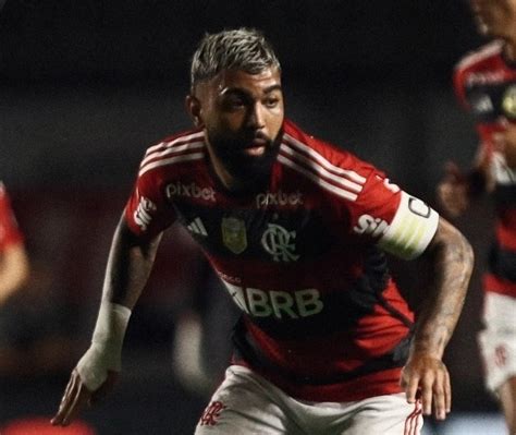 Após derrota Gabigol vê Sampaoli a cara do Flamengo e convoca