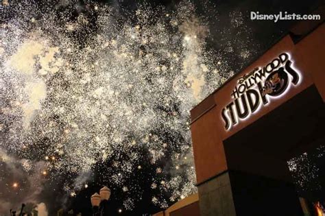 Star Wars Fireworks – DisneyLists.com