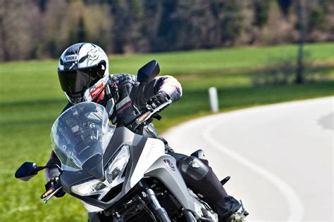 Test Honda Vfr X Crossrunner Abs Tcs Testi Avto Magazin Si