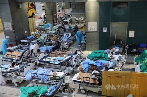 香港疫情惡化臨終病人床下放屍袋 醫生：包裹遺體成日常工作 兩岸 中央社 Cna