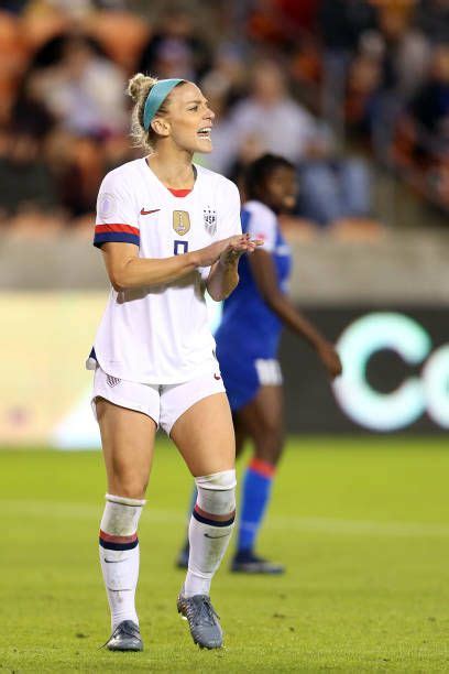 Julie Ertz Photos Pictures And Photos Getty Images Usa Soccer Women