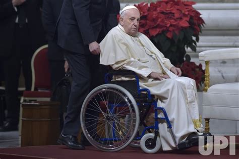 Photo Pope Francis Celebrates Christmas Eve Mass Vat2022122410