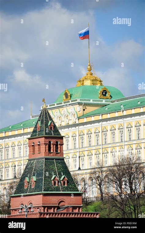 Kremlin palace hi-res stock photography and images - Alamy