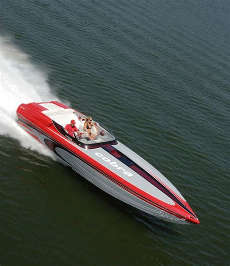 320 RAZOR - Cobra Performance Boats