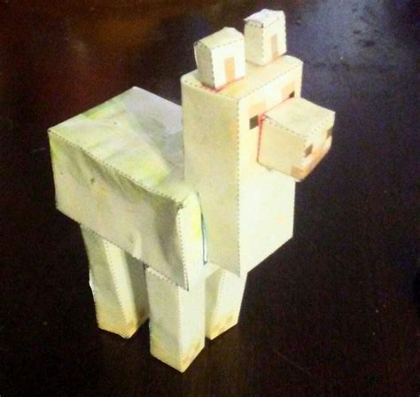 Minecraft Llama Papercraft