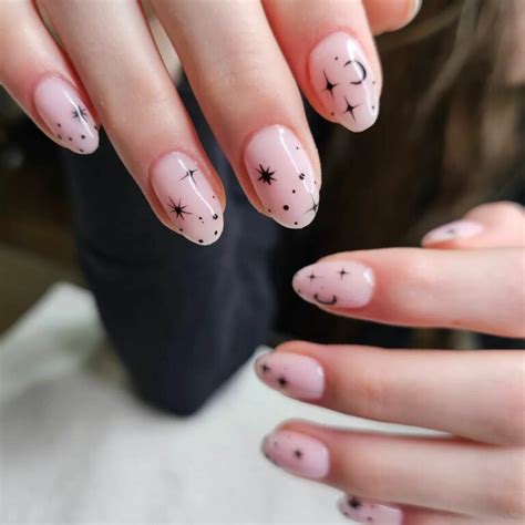 The Modern Basics Black And Nude Nail Designs Nail Designs Daily
