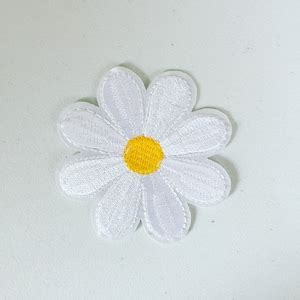 Daisy Iron On Patch White Floral Badge Flowery Hippie Patch Etsy