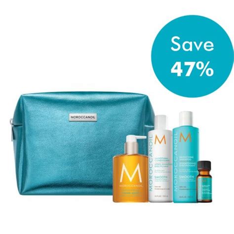 Moroccanoil Smoothing Shampoo Conditioner With Free Treatment