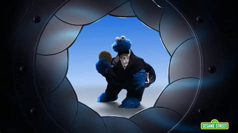 Cookie Monster is a super spy in The Spy Who Loved Cookies! | Tars Tarkas.NET