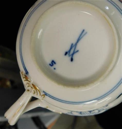 Lot - CHINA: Meissen "Blue Onion" porcelain dinnerware, sixty-seven ...