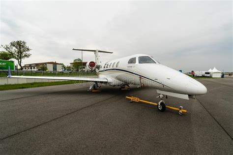 Phenom L Ger D Embraer Emb D Avion D Affaires Image Ditorial