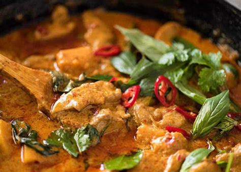 Curry rouge thaï au poulet Recette de Cuisine Facile