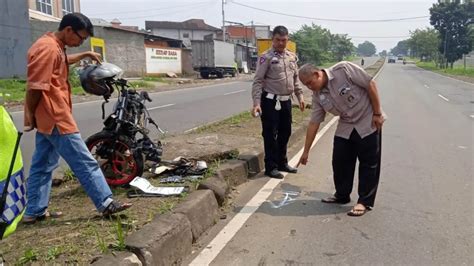 Kecelakaan Di Jalur Lingsel Sukabumi Dua Pemotor Remaja Terpental Usai