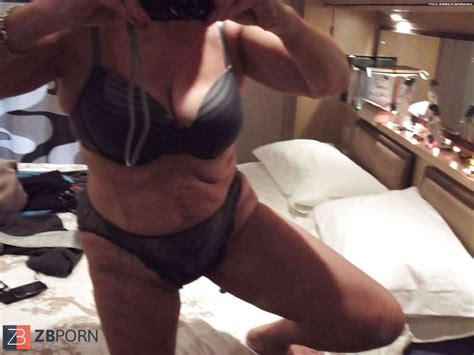Moms Selfpics ZB Porn