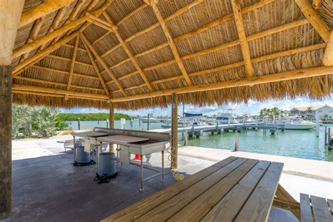 Private Dock At The Boat House Marina Marathon Fl Dock Skipper