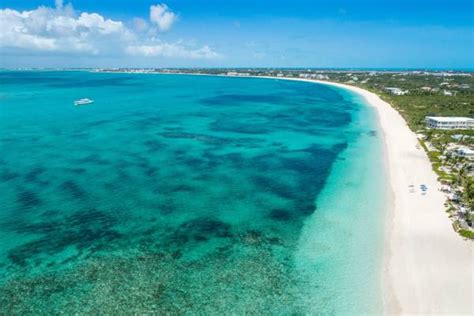 Conch Beach Villa | Island Escapes Turks & Caicos