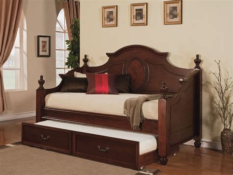 Victorian Daybeds - Ideas on Foter