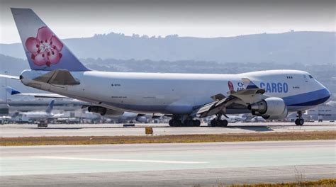 Flights Tracker at The San Francisco International Airport SFO