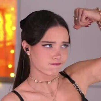 Lydia Violet British Streamer Https Lydiavioletofficial Nude