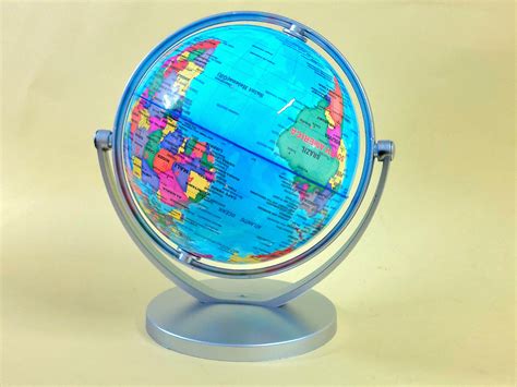 Moving Globe With Stand || 360° Rotating Earth Globe World Map | Garner ...