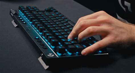 Compre Agora Teclado Gamer Logitech Lightspeed Sai 25 Off