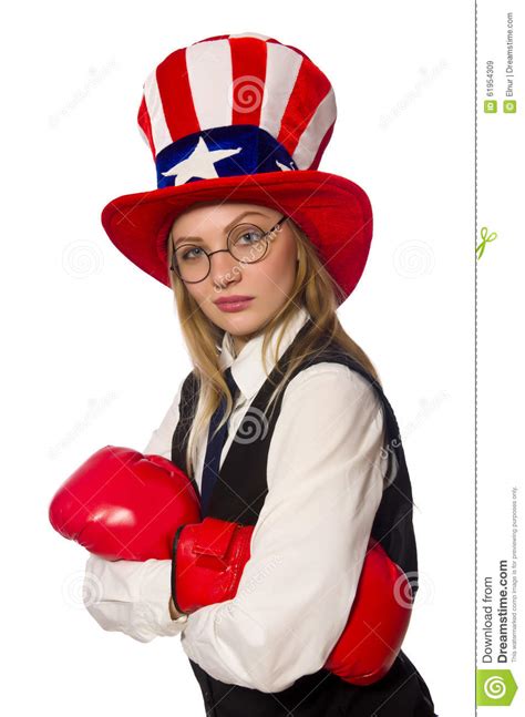 La Mujer Con Los Guantes De Boxeo Aislados En Blanco Imagen De Archivo