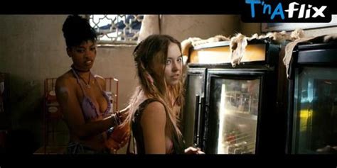 Cameron Richardson Bikini Underwear Scene In Dead Ant Tnaflix