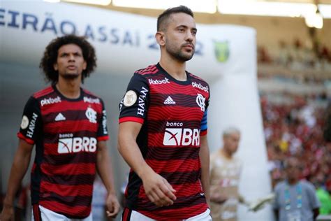 Everton Ribeiro Se Manifesta Ap S Derrota Do Flamengo E Manda Recado