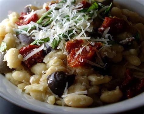 Crock Pot White Beans With Sun Dried Tomatoes Recipe Recipe Veg Recipes Tomato