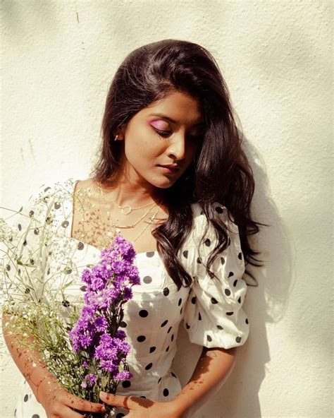 Picture Nivedhithaa Sathish Latest Photos