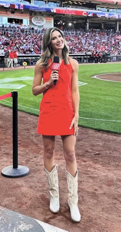 Annie Sabo (MLB -Reds) : r/hot_reporters