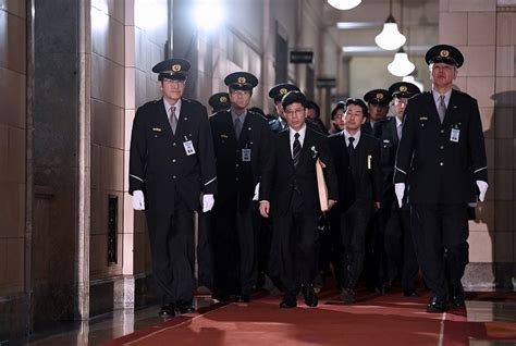 証人喚問：佐川氏「官邸の指示なし」改ざんは「理財局」 写真特集2323 毎日新聞