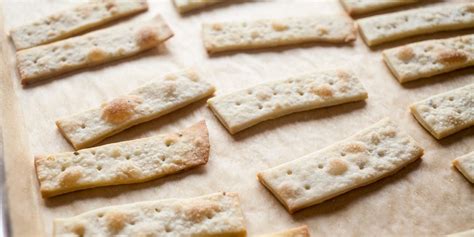 Homemade Crackers Recipe - How to Make Crackers