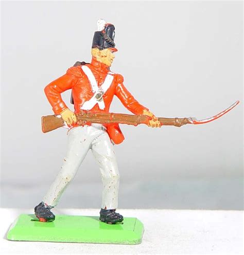 Britains Waterloo Soldat Germantoys De