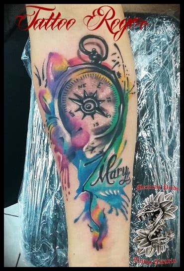 Tatuaje del artista Mexicano Roberto Girón Reloj en acurela Tatuajes