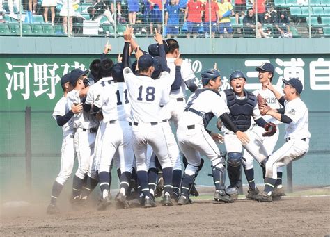 夢の甲子園決めた！ 歓喜の高校球児たち 2019夏 [写真特集34 49] 毎日新聞