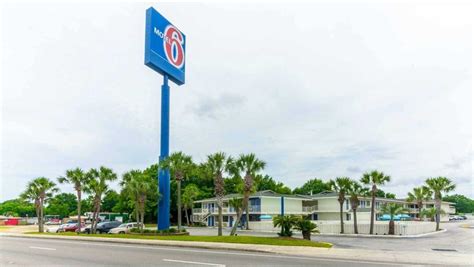 Motel 6 West