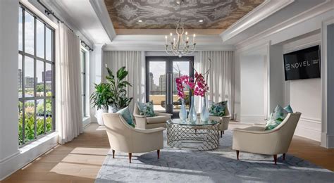Luxury Apartments Near Downtown Dallas | NOVEL Turtle Creek