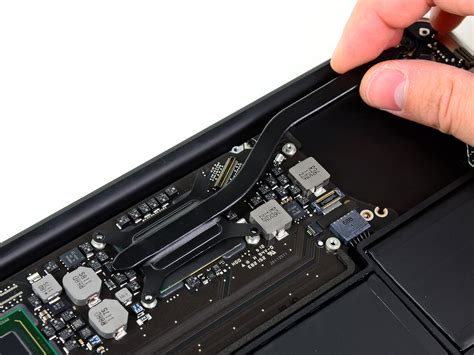 MacBook Air 11" Mid 2012 Heat Sink Replacement - iFixit Repair Guide