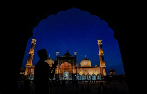 Ramadan 2023 Live Updates Crescent Moon Sighted In India Fasting