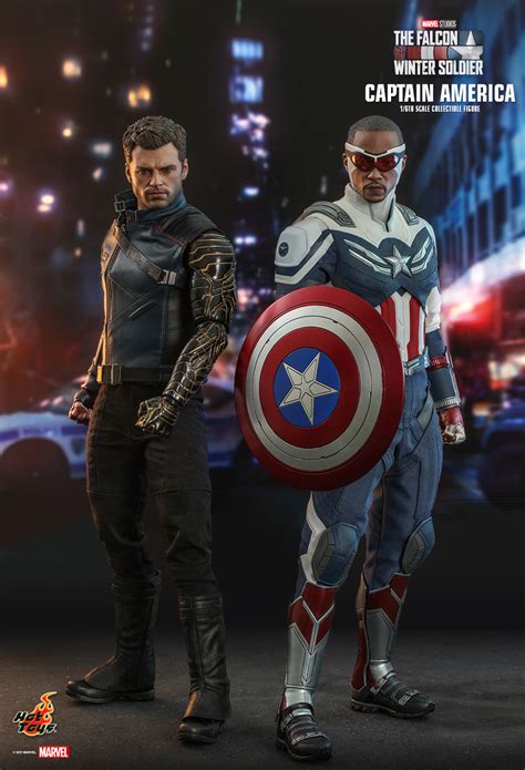 Hot Toys Captain America The Falcon And The Winter Soldier