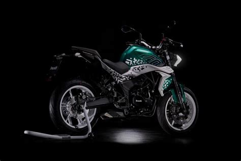 Benelli Tornado Naked Twin 500 2023 Con Motor De La TRK 502 Moto1Pro