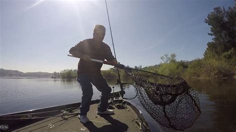 Puddingstone Lake Fishing: A Comprehensive Guide to Catching Its Diverse Species | Paraiso Island