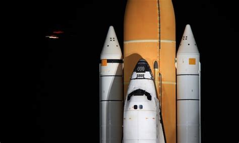 Spaceflight Now Sts Photo Gallery Atlantis Treks Closer To