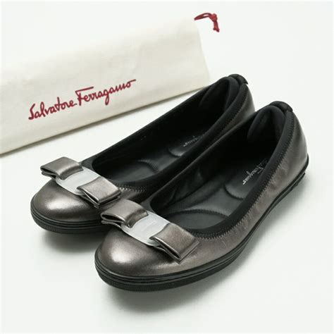 salvatore ferragamo savina